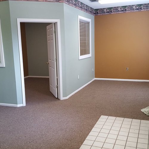 Flooring Connection Outlet